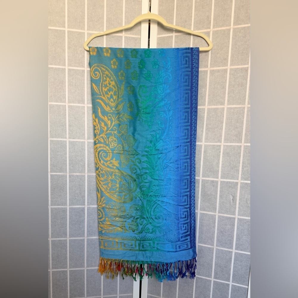 Colorful Patterned Shawl - Picture 3 of 3